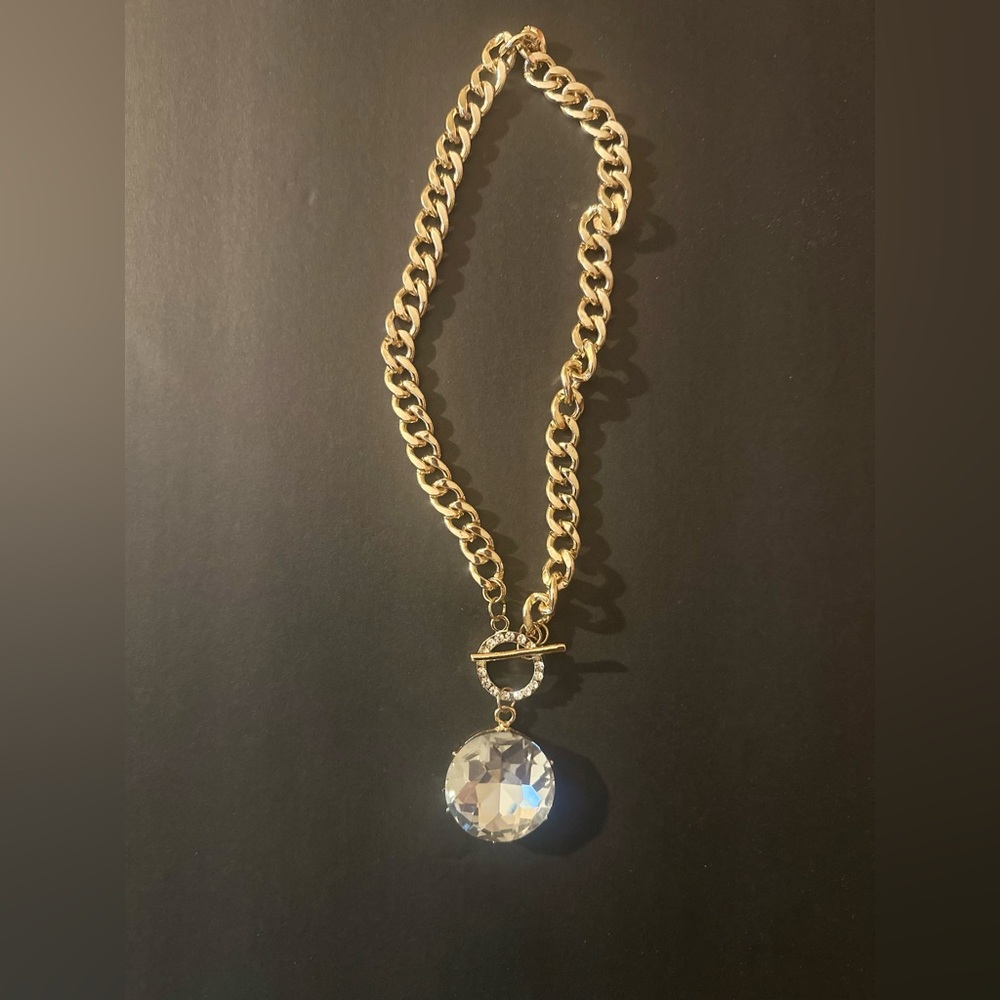 Diamond pendant necklace